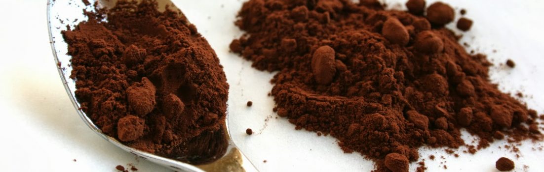 O cana cu cacao consumata dimineata poate avea efecte benefice in protectia inimii si a creierului, preventia diabetului si scaderea tensiunii